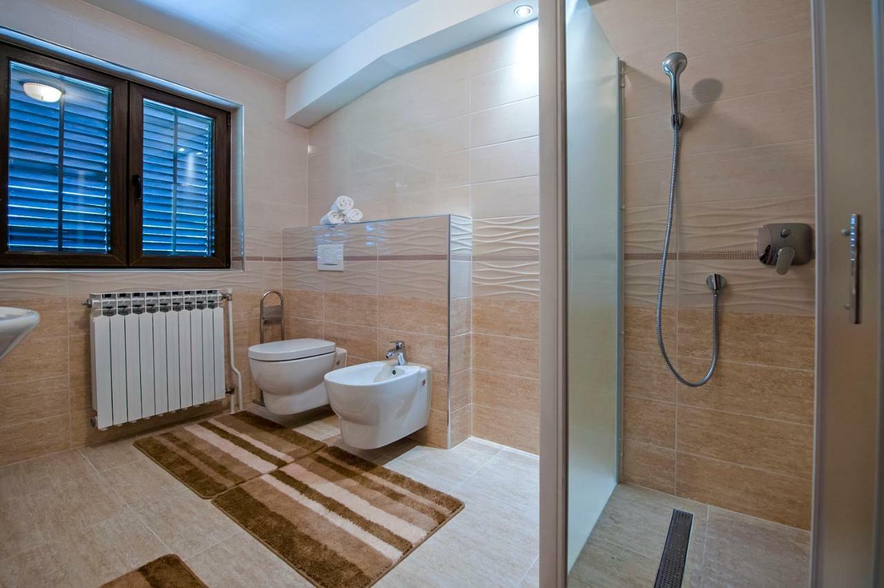 Apartment Valentina Ровинь Экстерьер фото