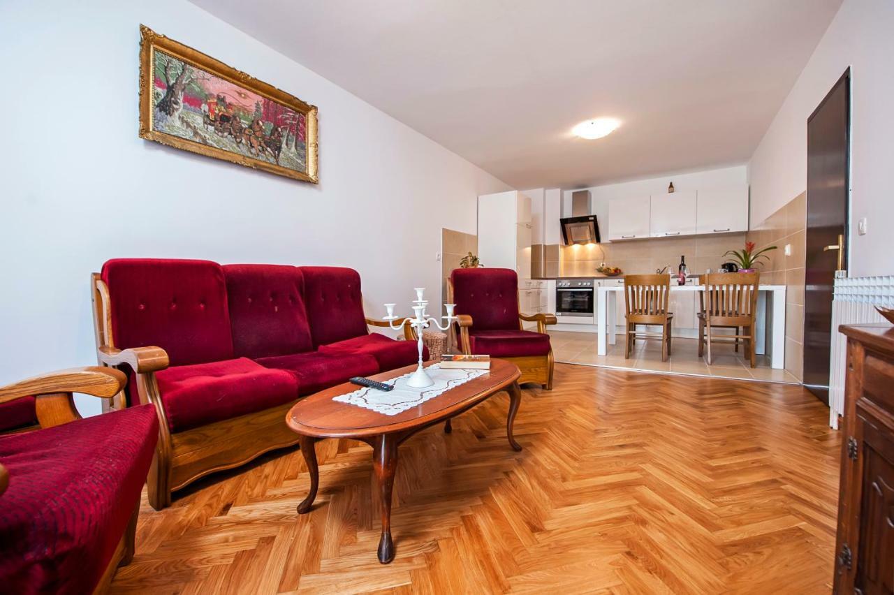 Apartment Valentina Ровинь Экстерьер фото