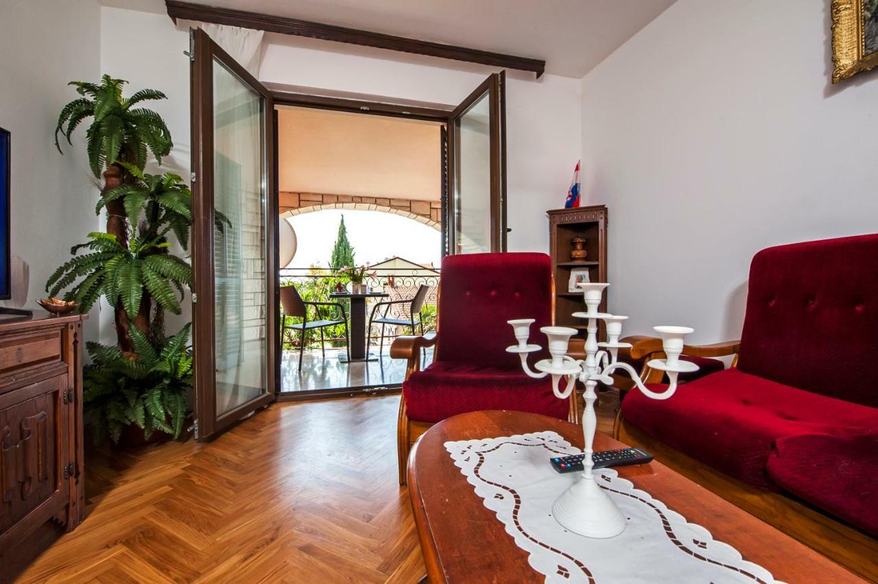 Apartment Valentina Ровинь Экстерьер фото